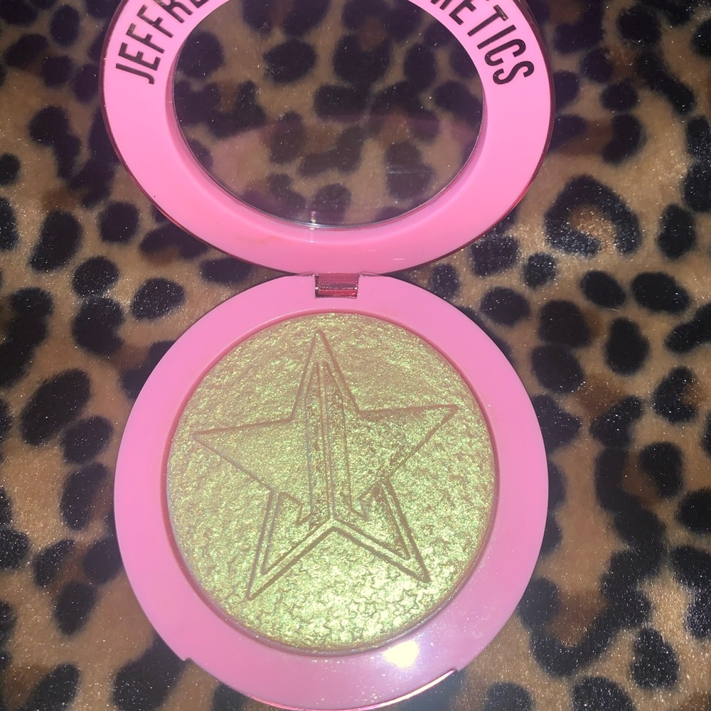 Jeffree star supreme frost